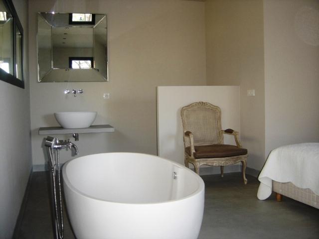Provence, exceptionnelle maison contemporaine sur la hauteur